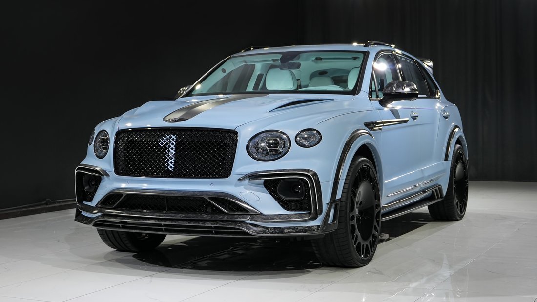 Suv in Dubai, United Arab Emirates 4 - 18684335