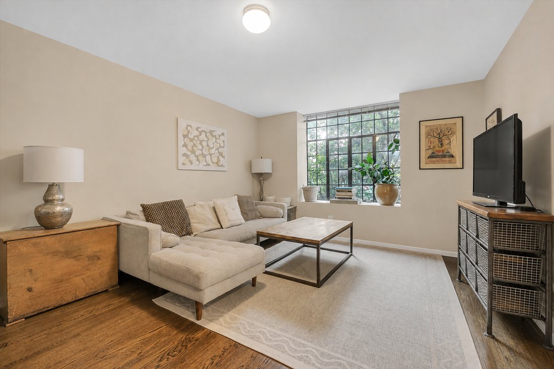 House in New York, New York, United States 2 - 18678953