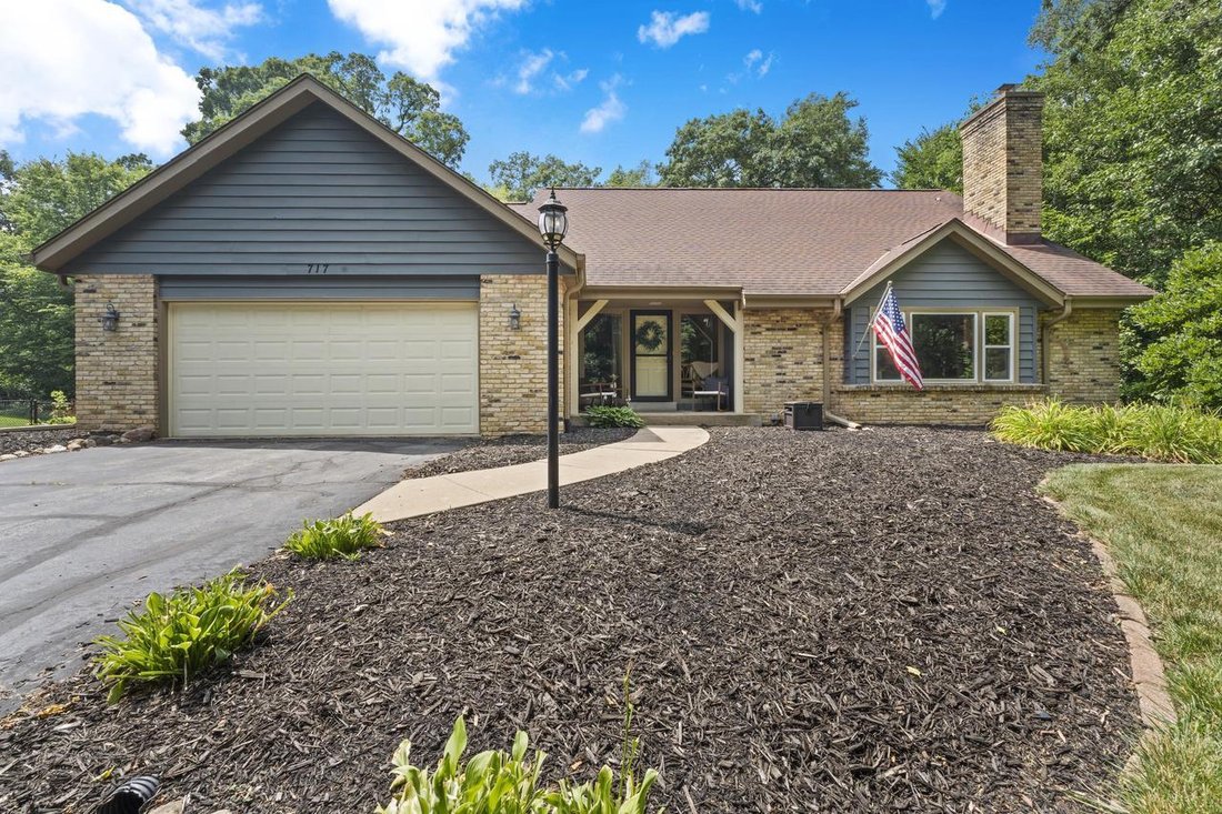House in Delafield, Wisconsin, United States 2 - 18680467