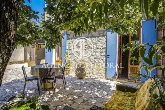 House in Saint-Jean-Cap-Ferrat, Provence-Alpes-Côte d'Azur, France 2 - 18447640