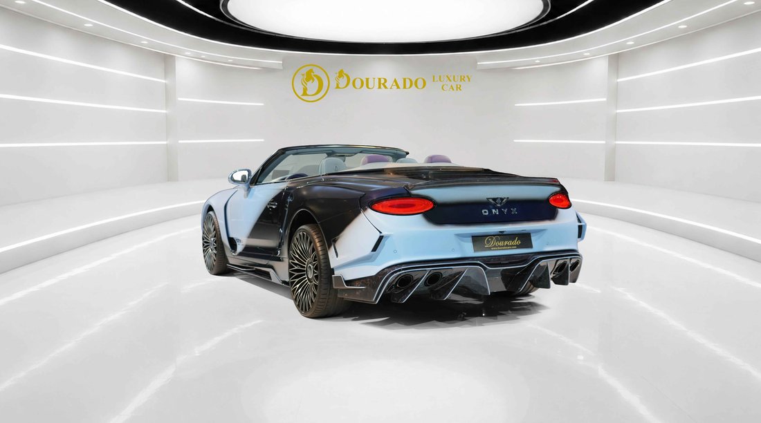Cabriolet in Dubai, United Arab Emirates 4 - 18684434