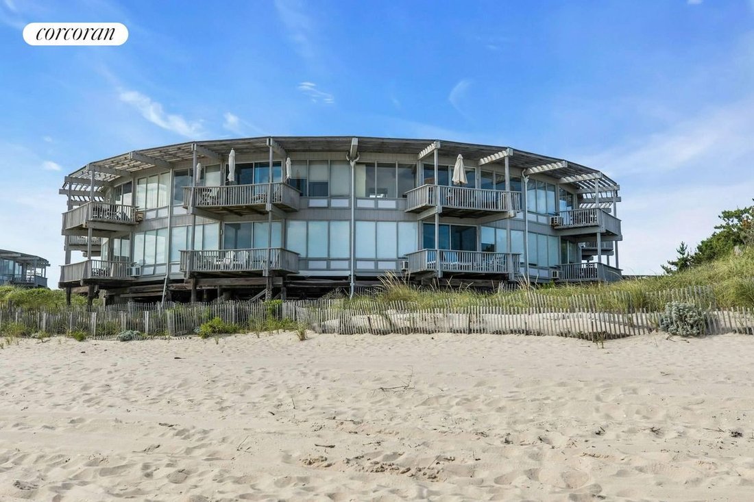 Co Op in East Quogue, New York, United States 4 - 18681447