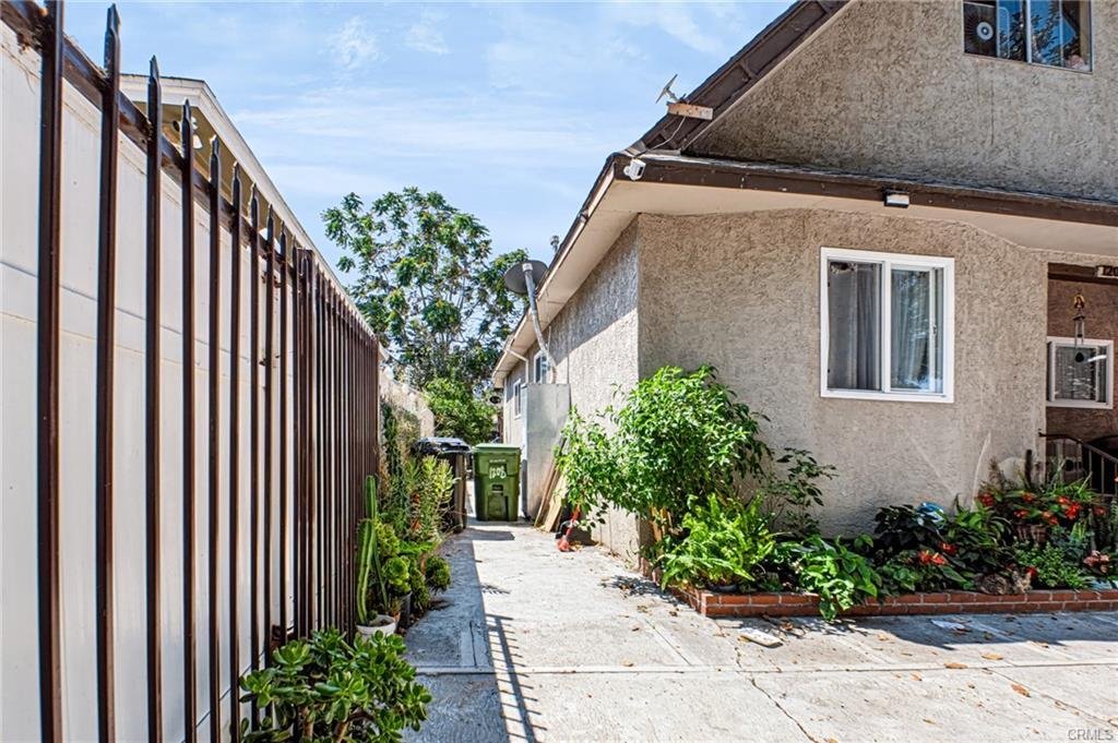 Apartment in Los Angeles, California, United States 2 - 18681772