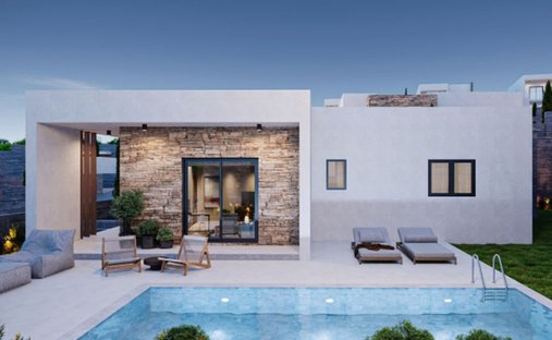 Bungalow in Peyia, Paphos, Cyprus 1