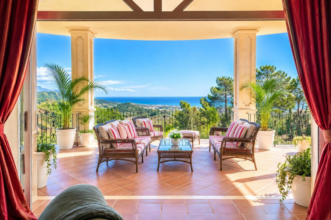 Villa in Estepona, Andalusia, Spain 2 - 17369734