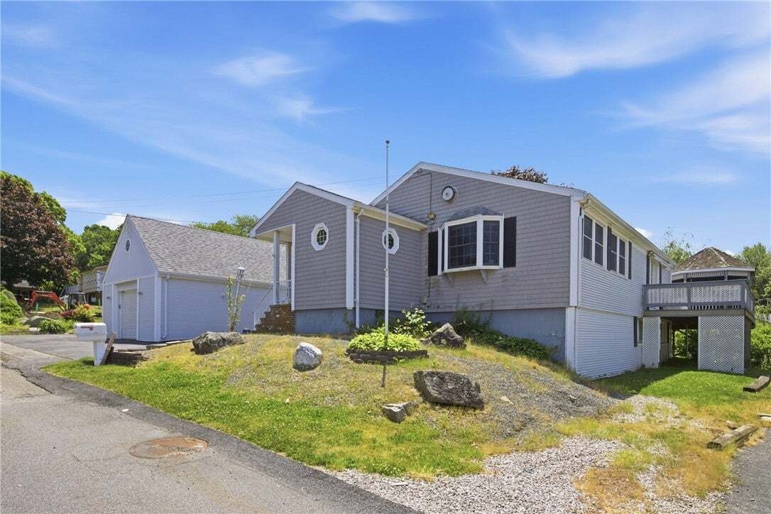 House in Tiverton, Rhode Island, United States 1 - 18680261
