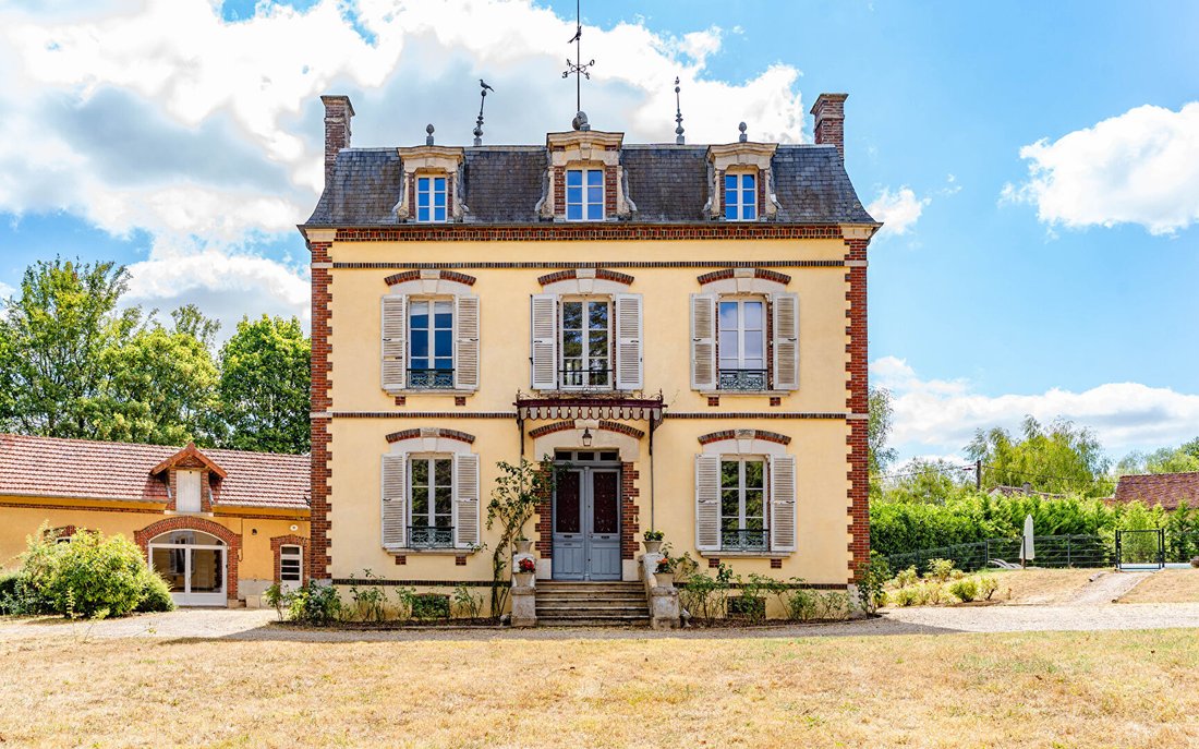 Villa in Mézilles, Bourgogne – Franche-Comté, France 3 - 18681541