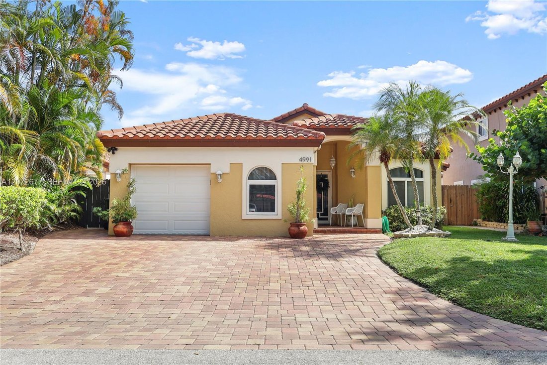 House in Coconut Creek, Florida, United States 2 - 18683270