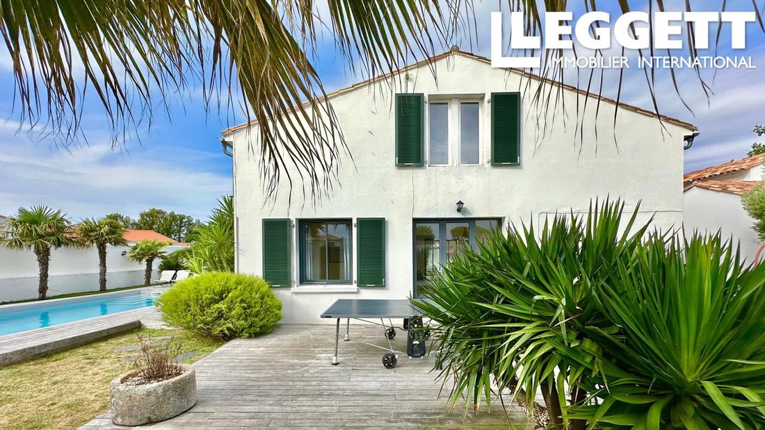 Villa in La Couarde-sur-Mer, Nouvelle-Aquitaine, France 2 - 18683765