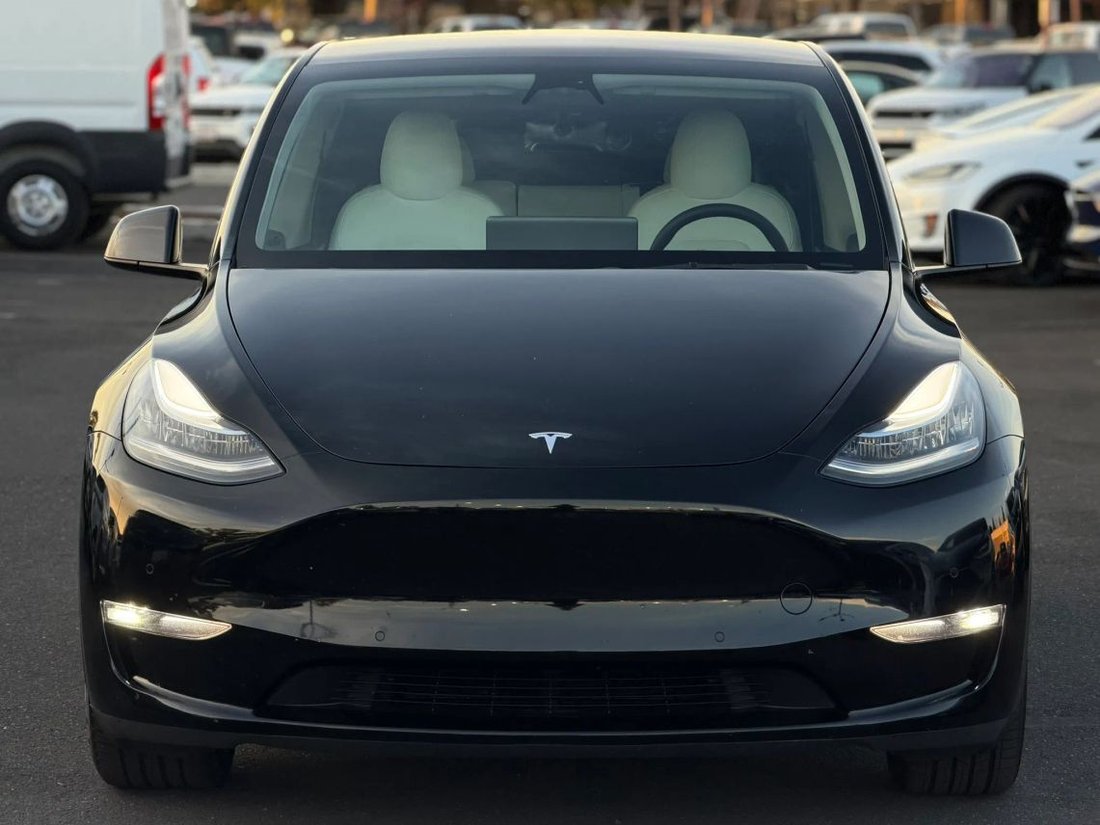 Suv in Sacramento, CA, United States 5 - 18683896