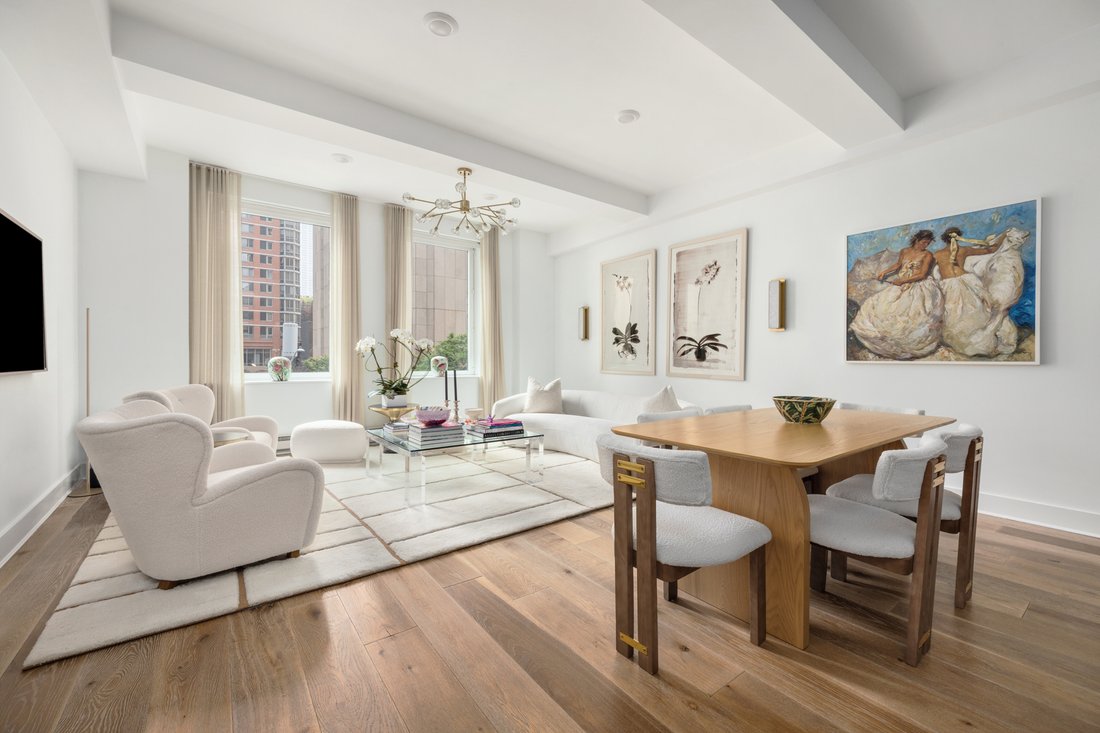Condo in New York, New York, United States 1 - 18683271