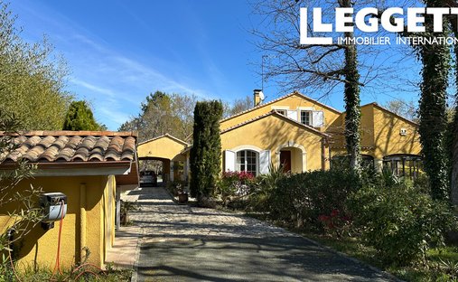 Villa in Hourtin, Nouvelle-Aquitaine, France 1