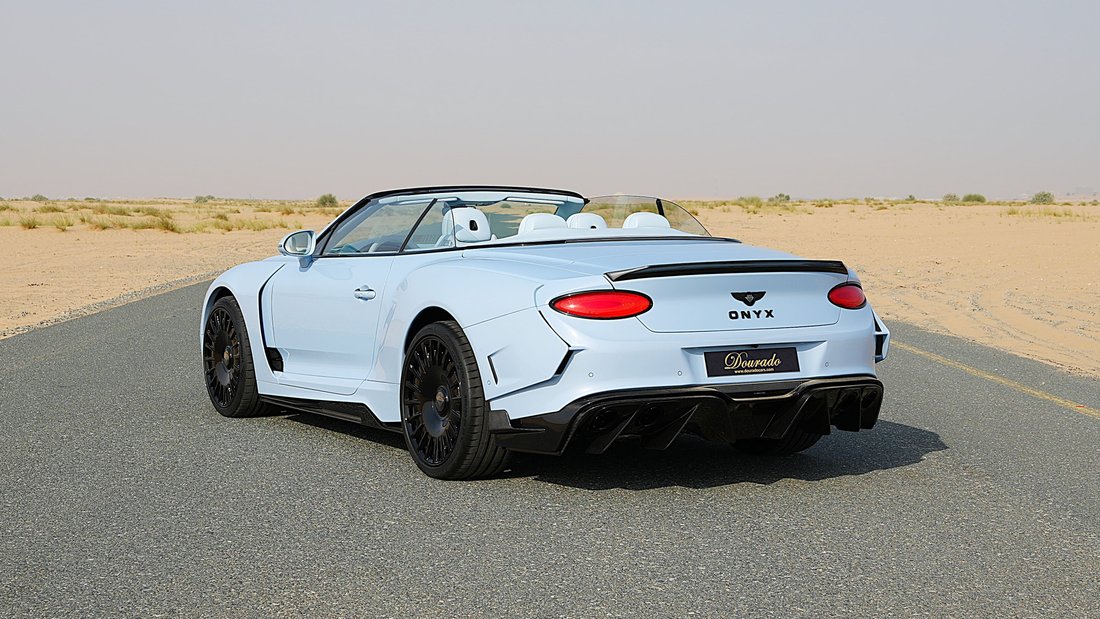 Cabriolet in Dubai, United Arab Emirates 4 - 18684354