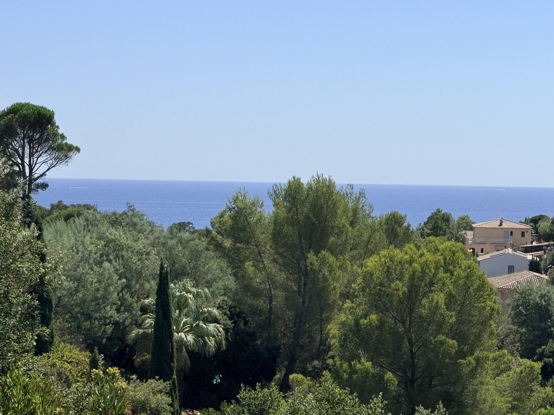 House in Les Issambres, Roquebrune-sur-Argens, France 1 - 18644413