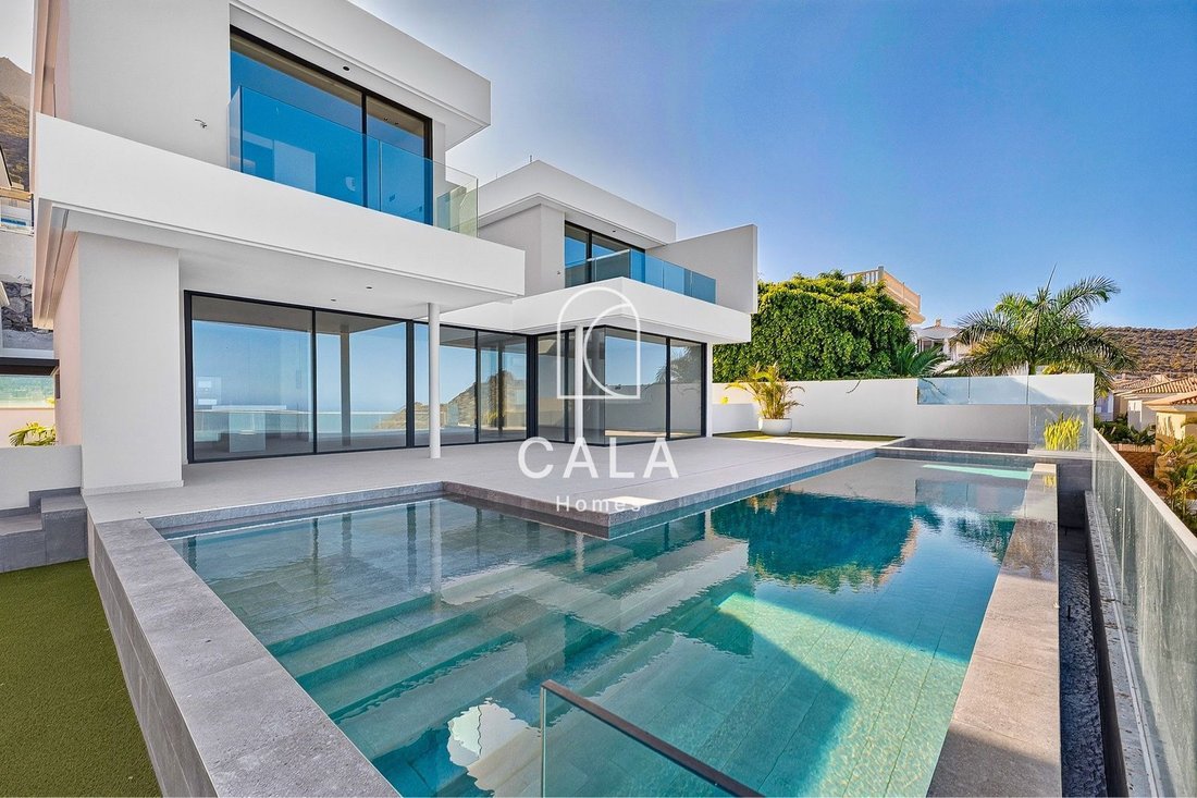Villa in Adeje, Canary Islands, Spain 2 - 18680146