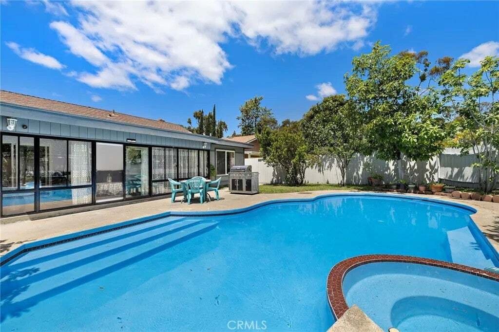 Maison à Laguna Hills, Californie, États-Unis 1 - 17887662