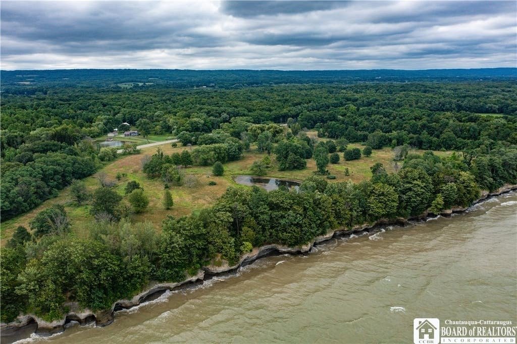 Terrain à Westfield, État de New York, États-Unis 3 - 18684471