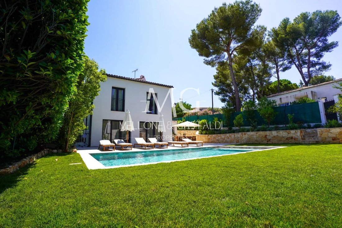Villa in Hauts de Saint Jean-Hauts de l'Aubarede, Le Cannet, France 1 - 18681396