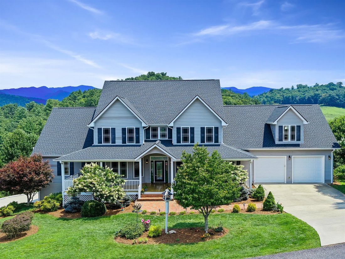 House in Barnardsville, North Carolina, United States 1 - 18684332