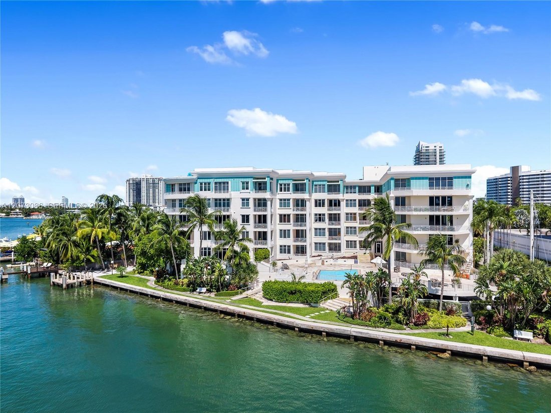 Condo in Miami Beach, Florida, United States 2 - 18683234