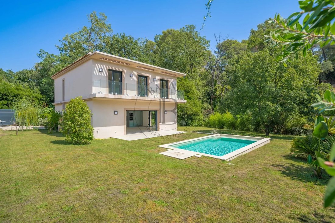 Villa in Mougins, Provence-Alpes-Côte d'Azur, France 1 - 18681391