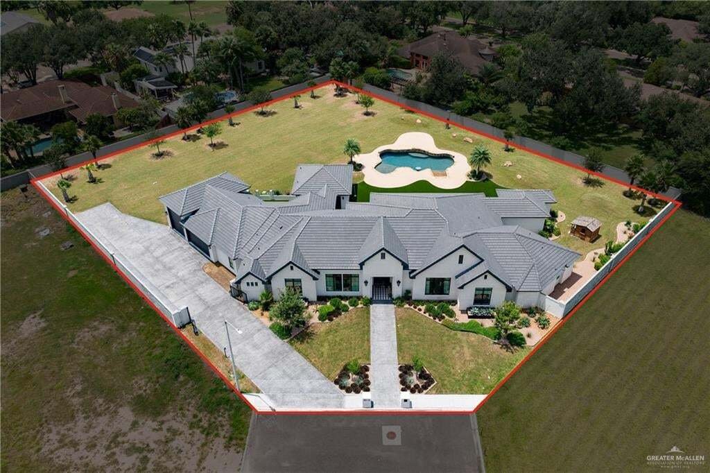 House in Edinburg, Texas, United States 3 - 18681989