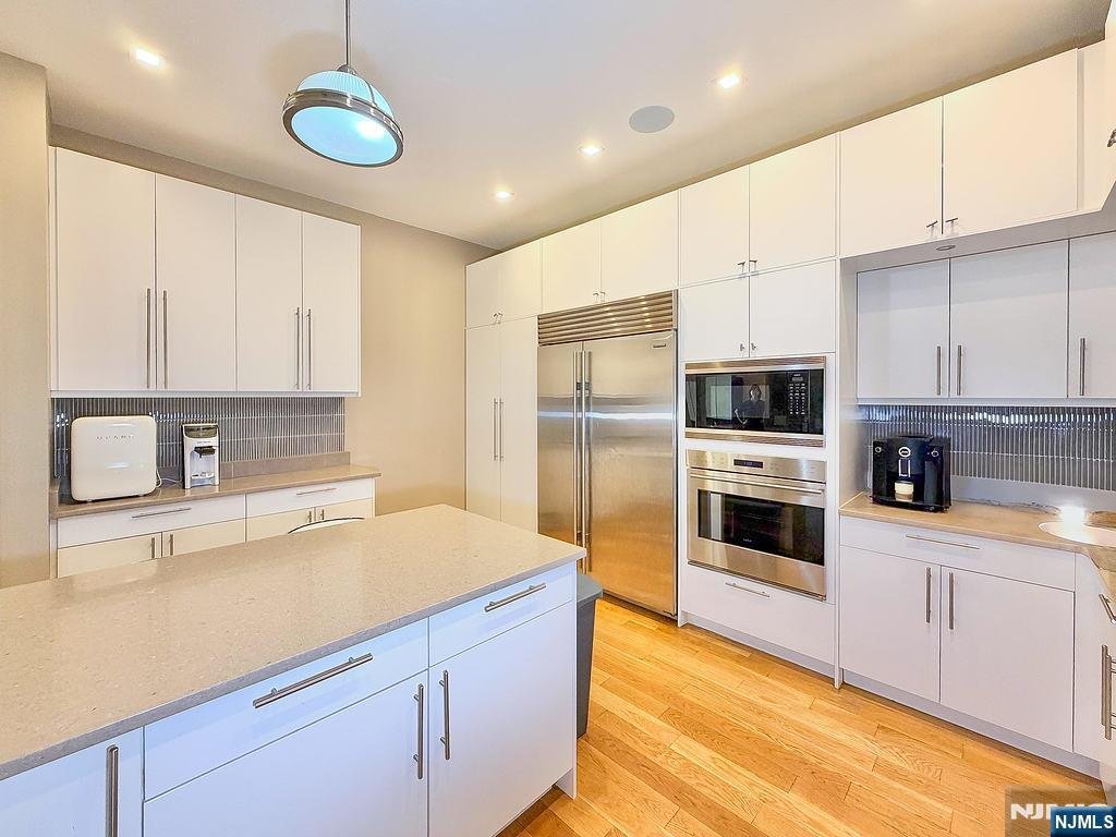 Condo in Edgewater, New Jersey, United States 3 - 18681755