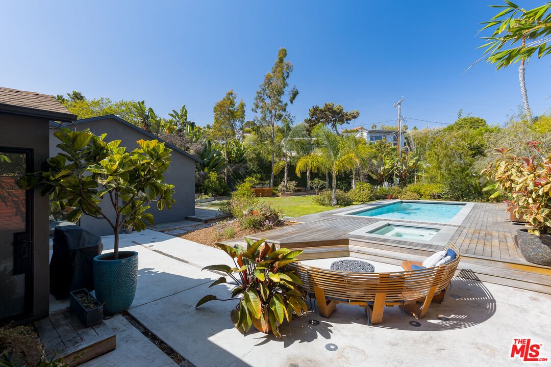 Santa Monica, California, United States 4 - 18683227