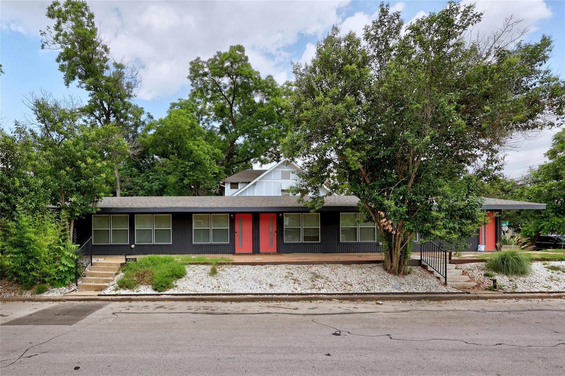 Austin, Texas, United States 1 - 18682708