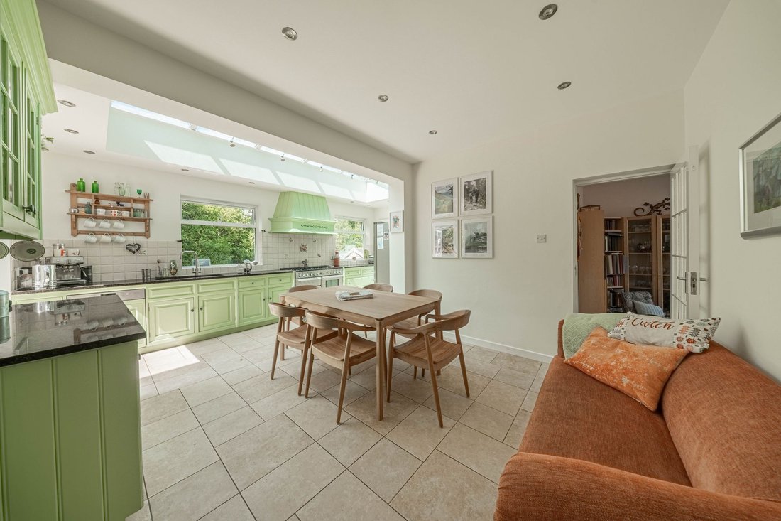 House in Haywards Heath, England 3 - 18683410