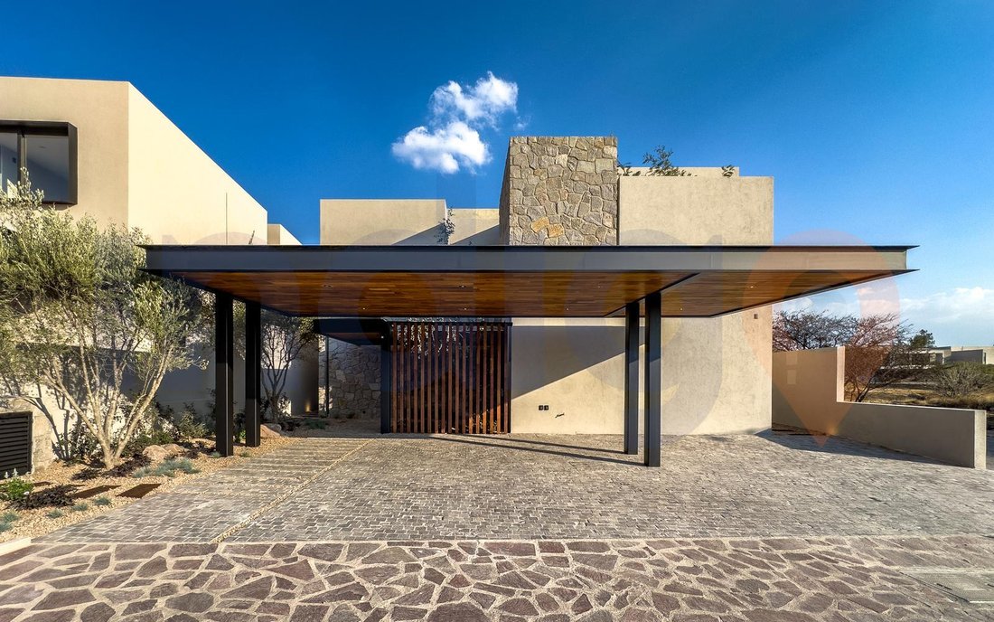 House in Santiago de Querétaro, Querétaro, Mexico 2 - 18683623