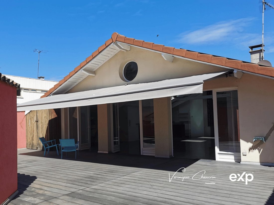 Apartment in Oullins, Oullins-Pierre-Benite, France 2 - 17378111