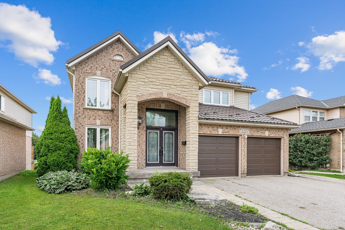 House in Cambridge, Ontario, Canada 3 - 18680079