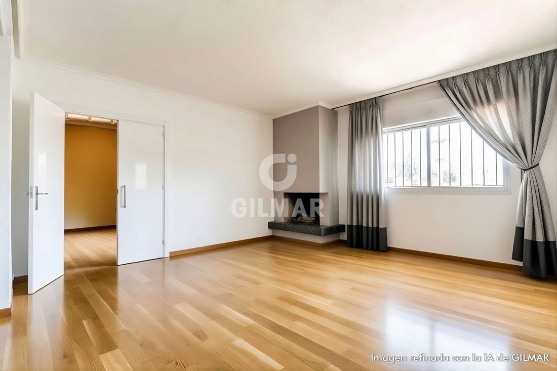Townhouse in Fuencarral-El Pardo, Madrid, Spain 2 - 18680301