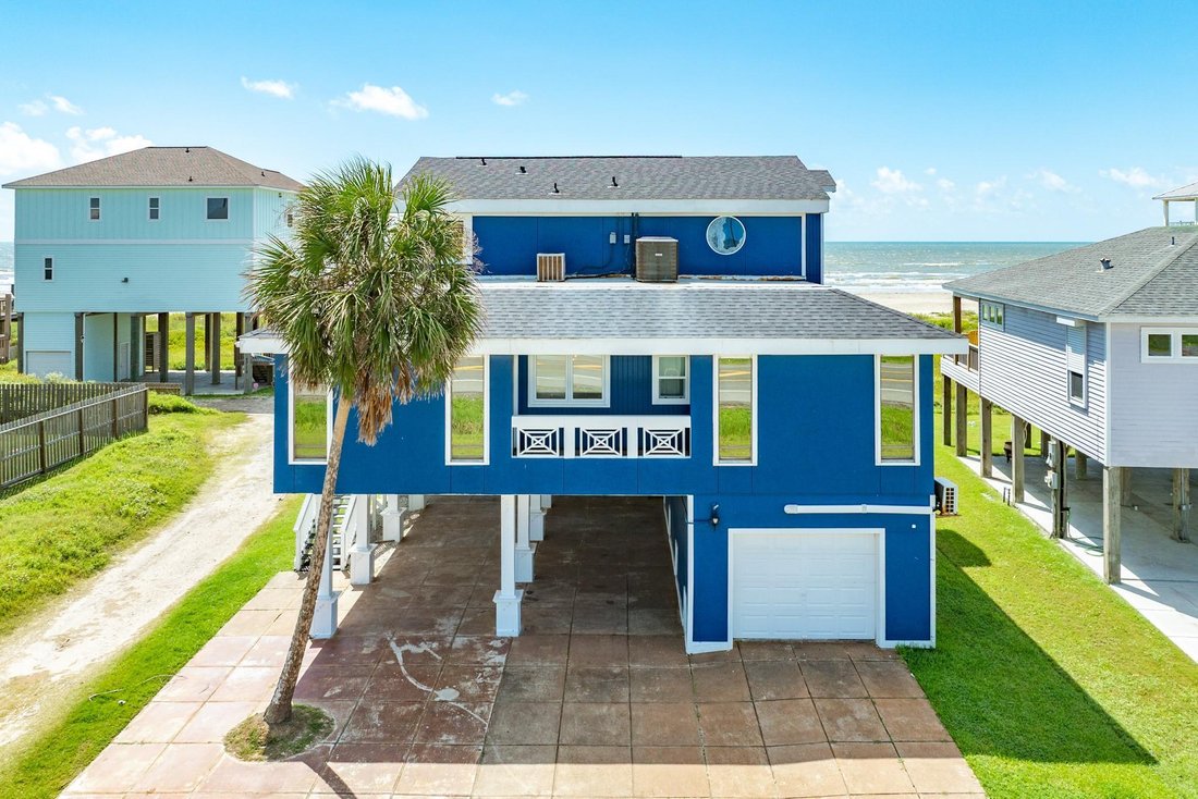 House in Galveston, Texas, United States 4 - 18680988