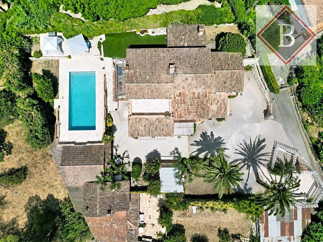 Villa in Mougins, Provence-Alpes-Côte d'Azur, France 3 - 18684446