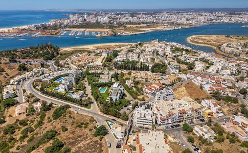 Villa à Ferragudo, Algarve, Portugal 1