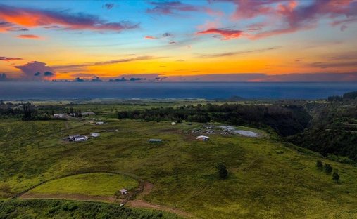 Land in Makawao, Hawaii, United States 1