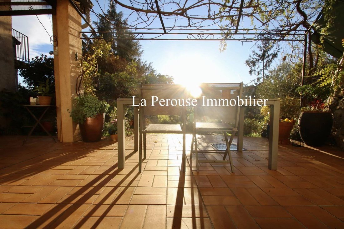 Villa in Villefranche-sur-Mer, Provence-Alpes-Côte d'Azur, France 1 - 15723121