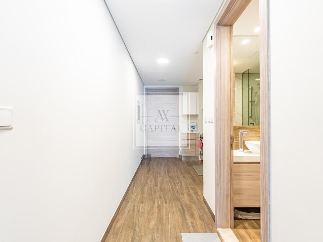 Apartment in Business Bay, Dubai, United Arab Emirates 2 - 18681506