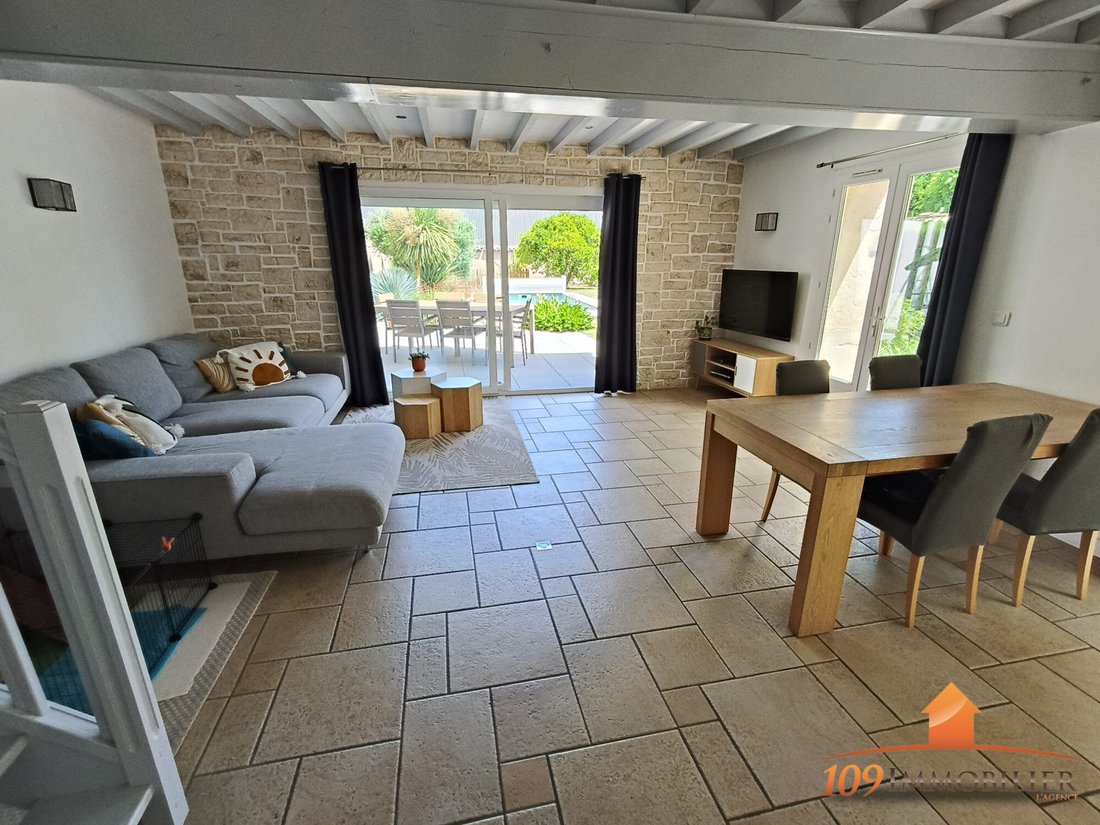 House in Villefranche-sur-Saone, Auvergne-Rhône-Alpes, France 4 - 18680855