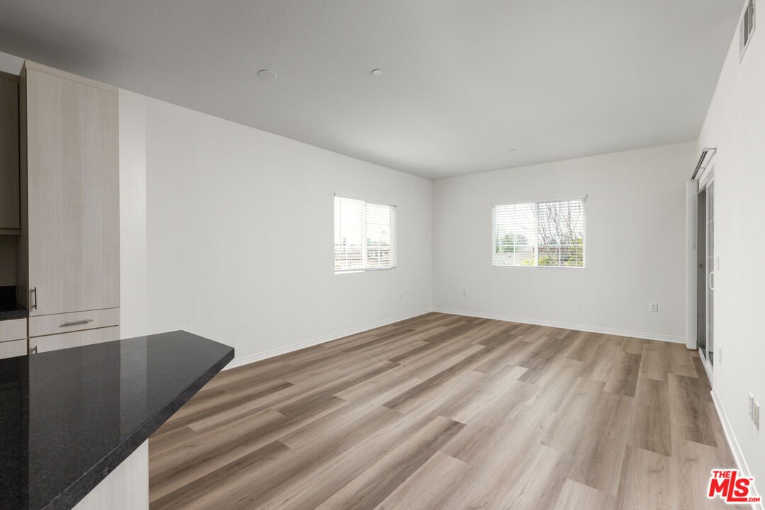 Los Angeles, California, United States 2 - 18683235
