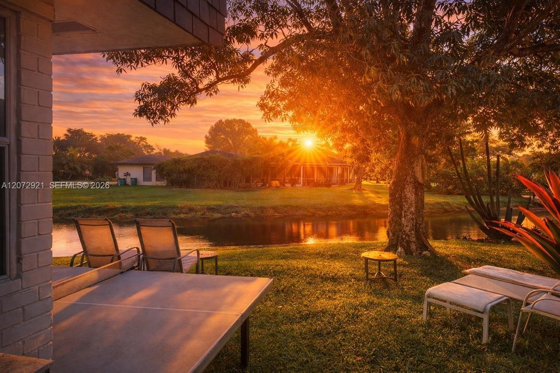 House in Coral Springs, Florida, United States 2 - 18683261