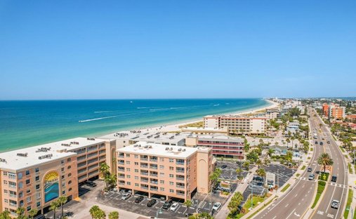Condo in Madeira Beach, Florida, United States 1