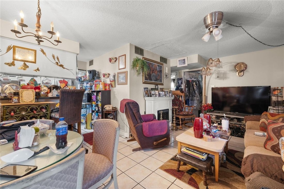 St. Petersburg, Florida, United States 5 - 18681692