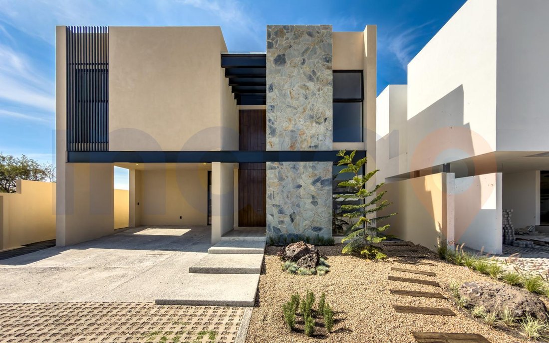 House in Fraccionamiento La Espiga, Querétaro, Mexico 1 - 18683687