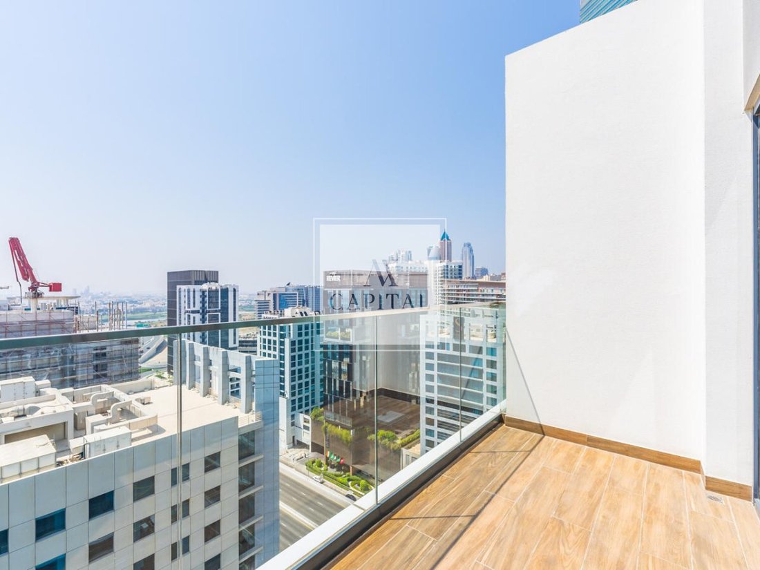 Apartment in Business Bay, Dubai, United Arab Emirates 1 - 18681506