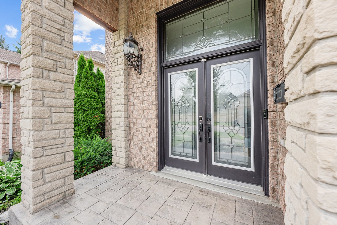 House in Cambridge, Ontario, Canada 4 - 18680079