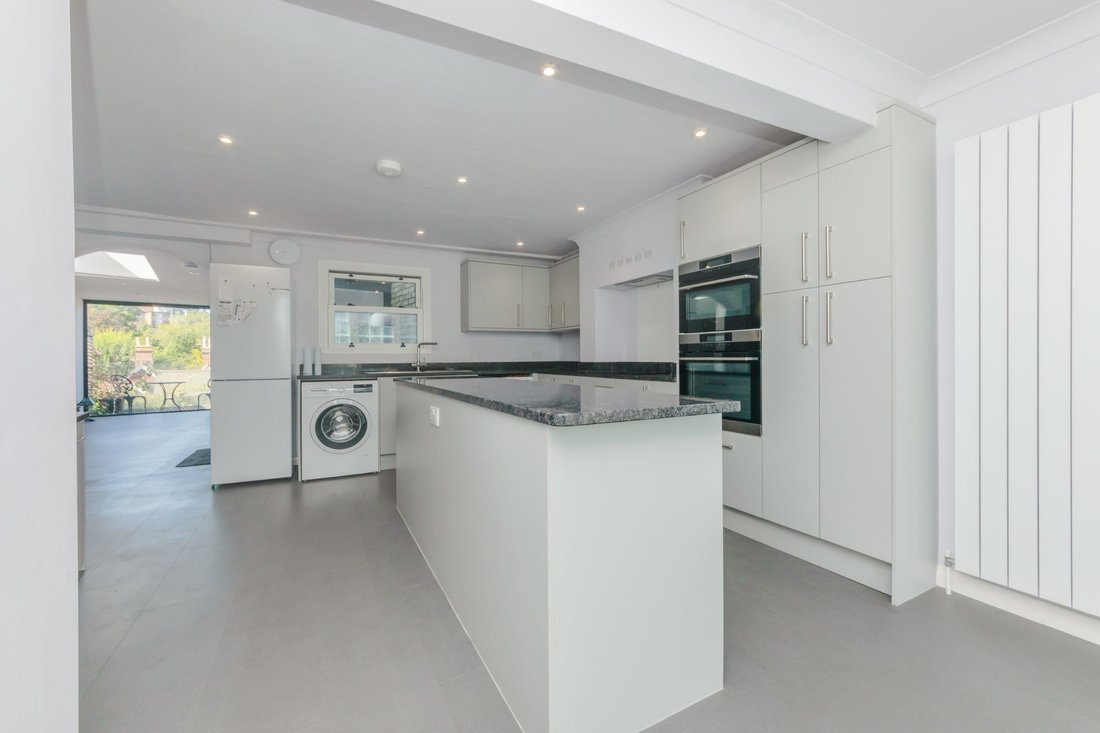 House in Lewes, England 5 - 18681321