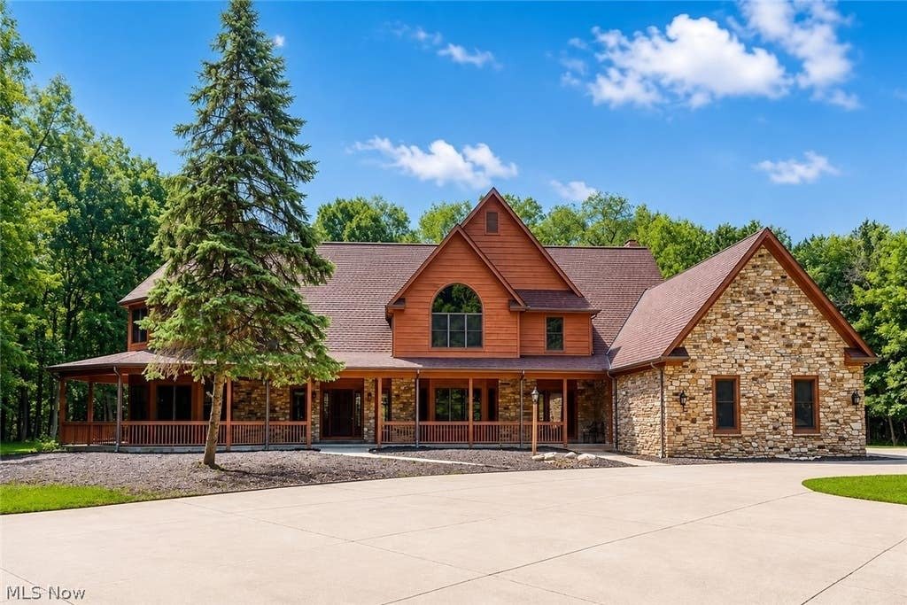 House in Chardon, Ohio, United States 1 - 18684479